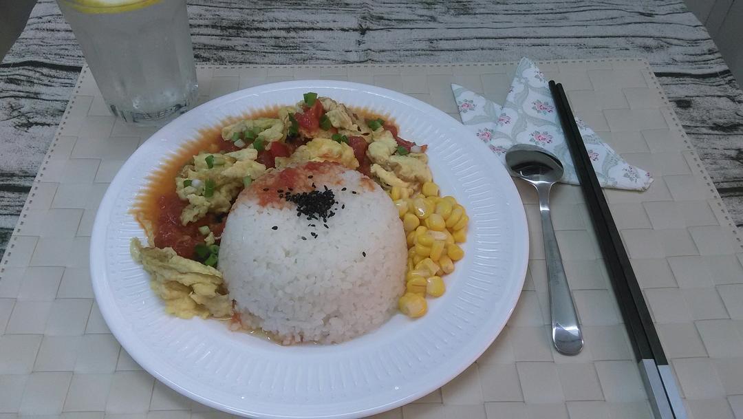 番茄炒蛋盖饭