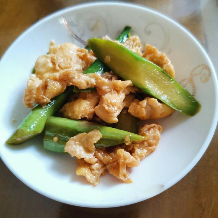 健康低卡家常菜—芦笋炒蛋