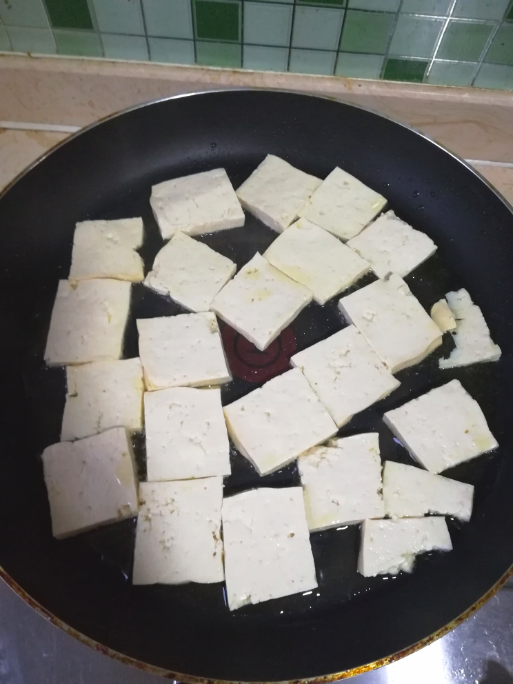 小白虾炒煎豆腐的做法 步骤1