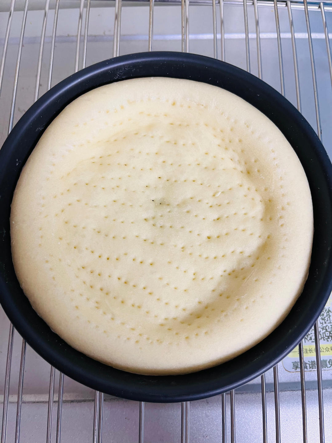 含宣软饼皮做法、自己在家也能做出馅料十足、超拉丝的美味诱人披萨