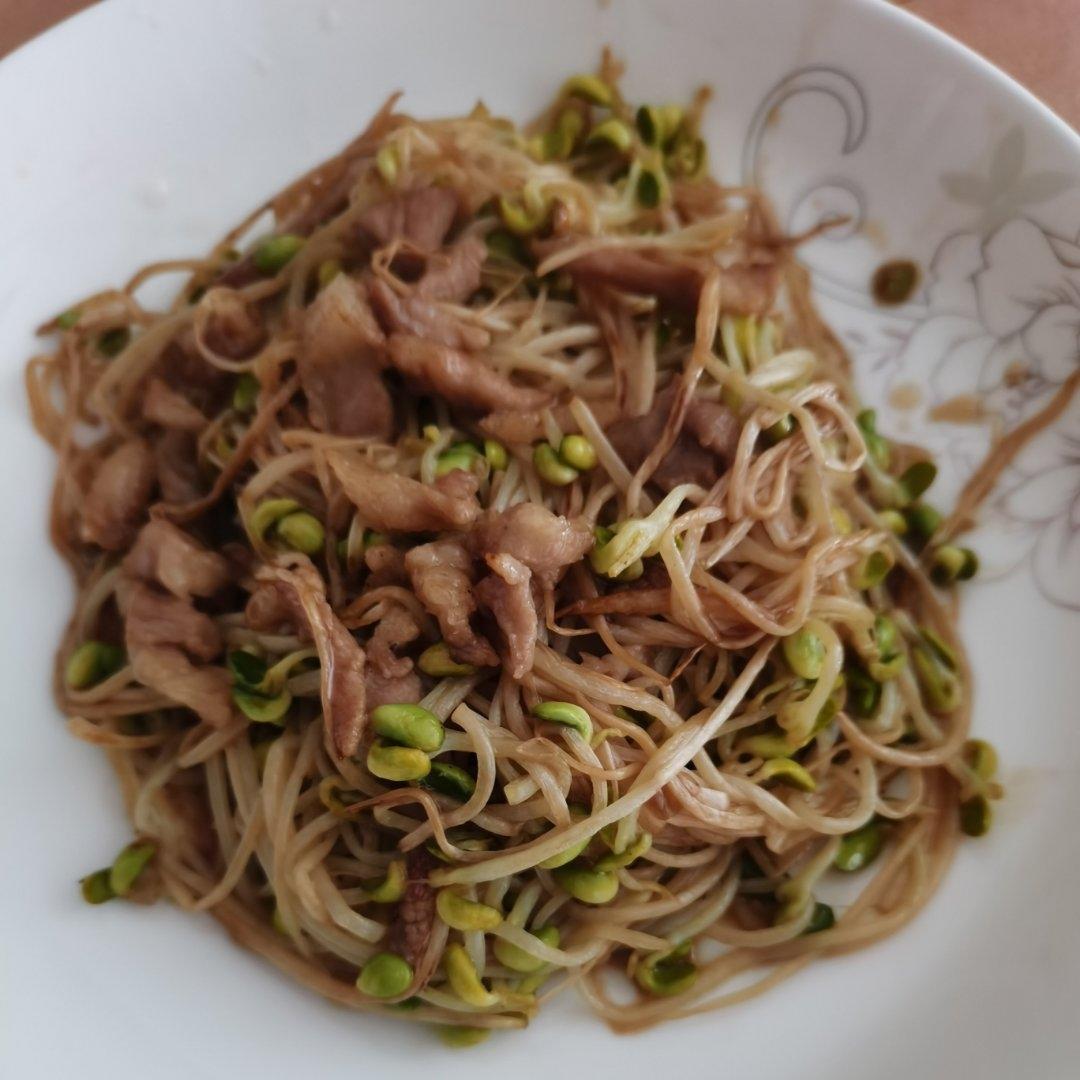 豆芽炒肉丝