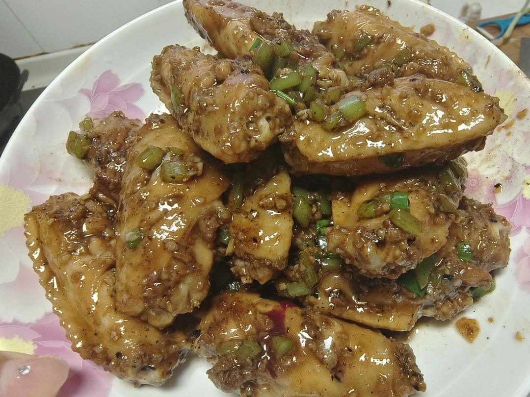 蒜香鸡翅，这才是鸡翅最好吃的做法