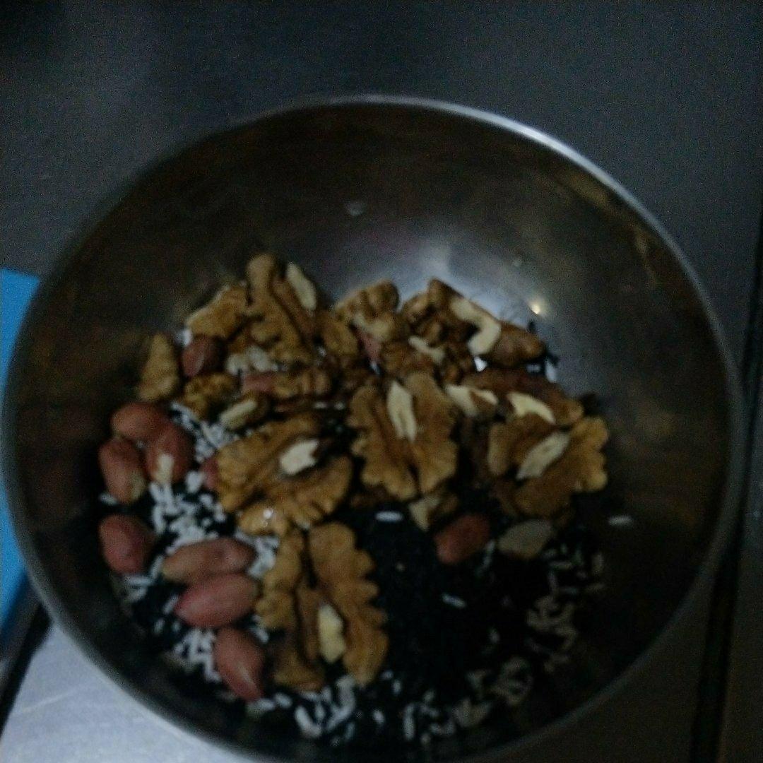 自制香浓黑芝麻糊《超简易破壁机.豆浆机版，懒人版》