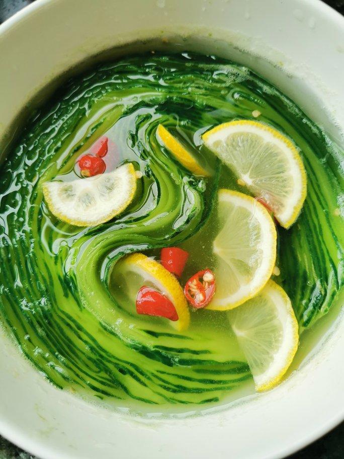 网红雪碧泡黄瓜