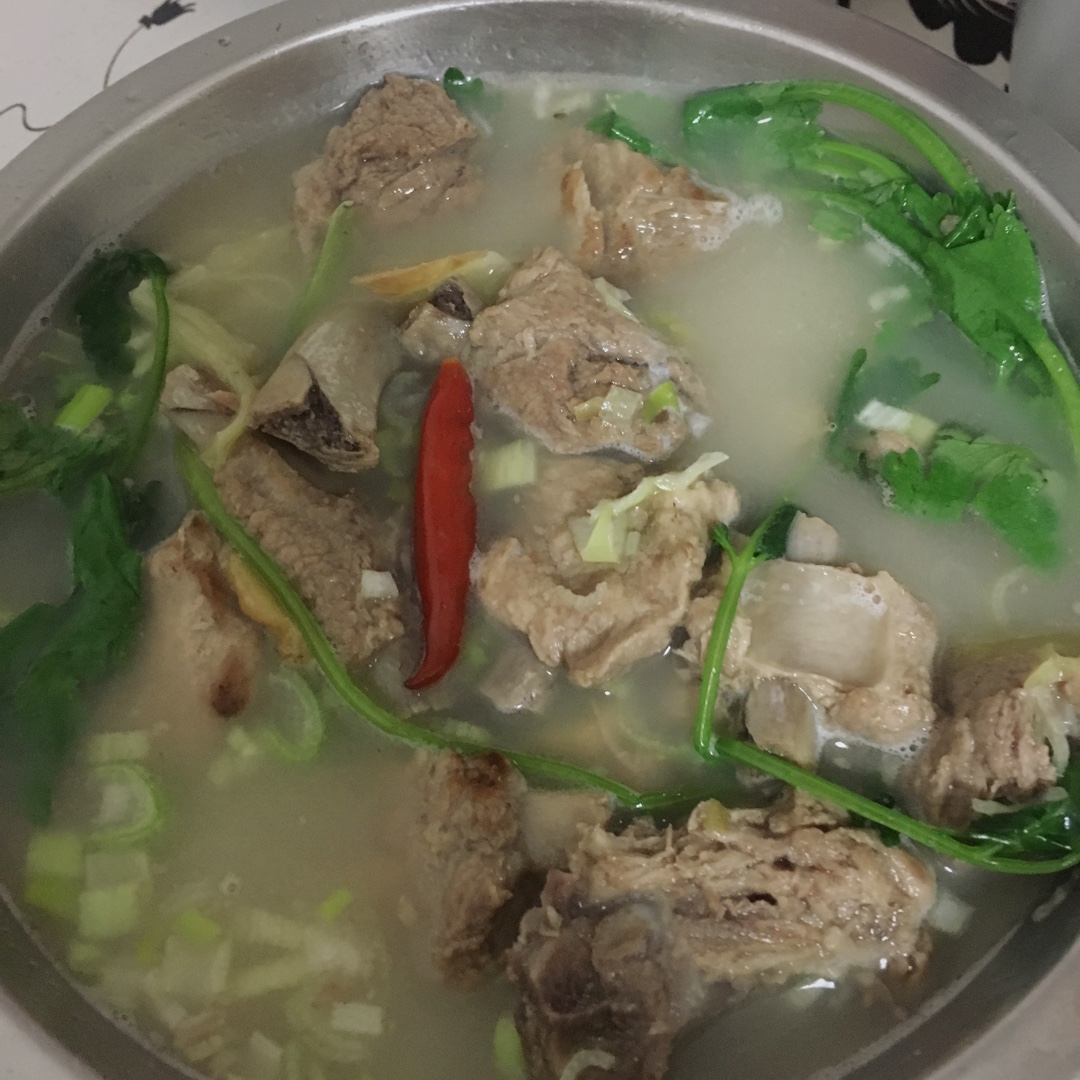 羊骨汤