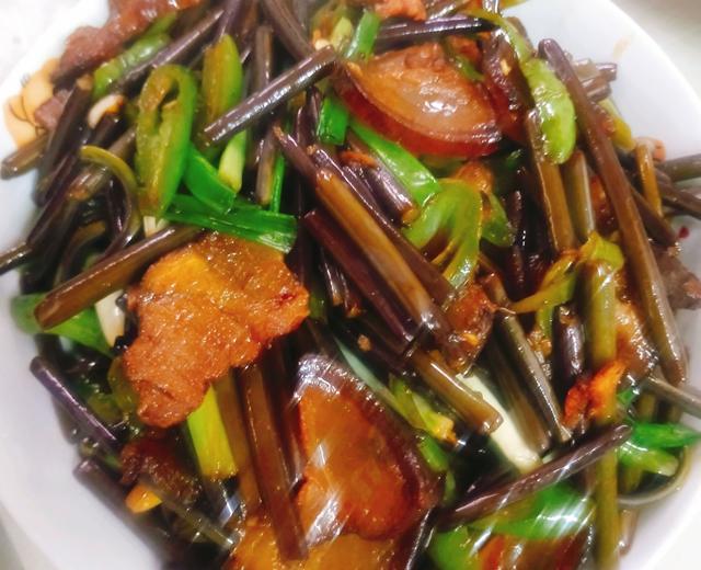 焟肉炒蕨菜的做法