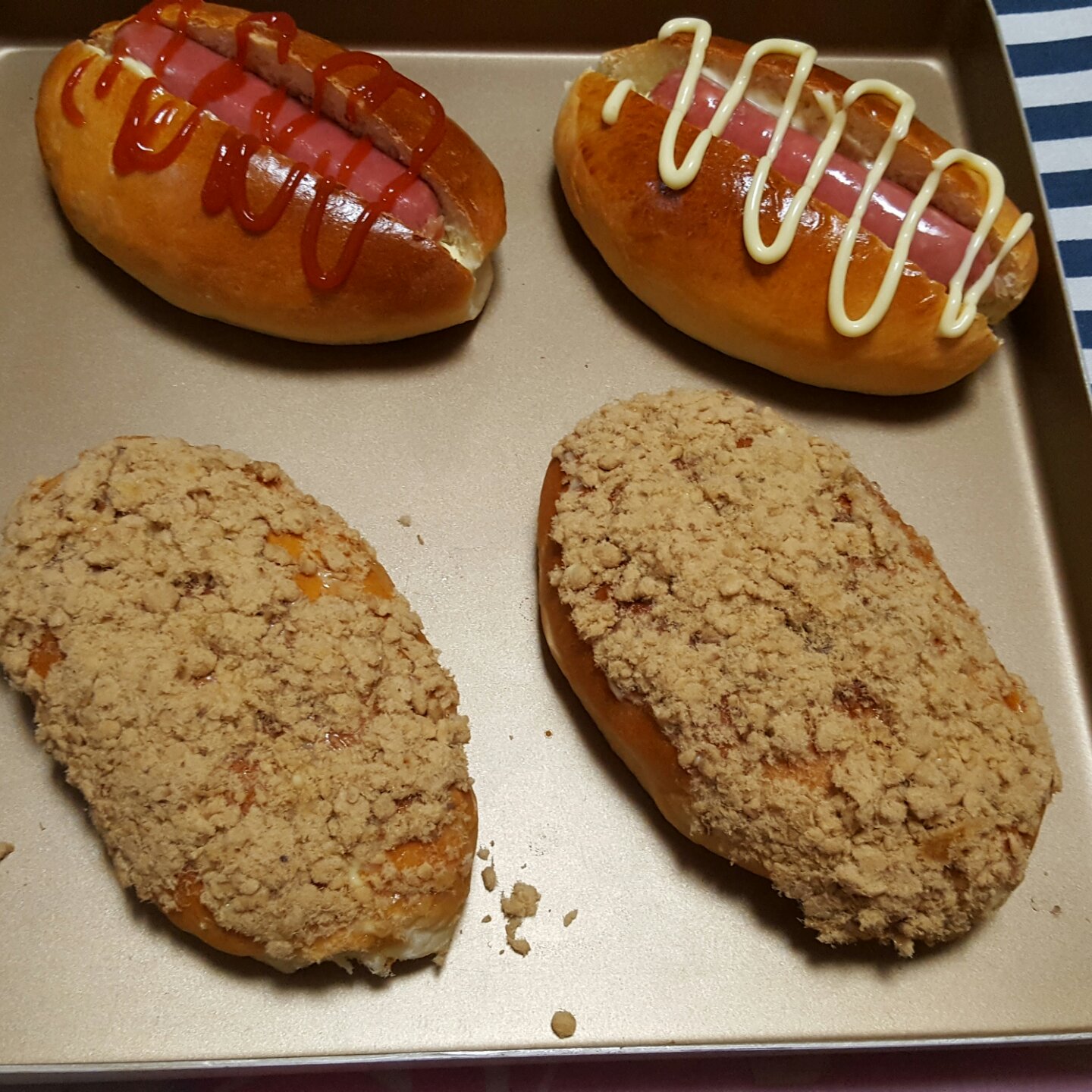 肉松面包