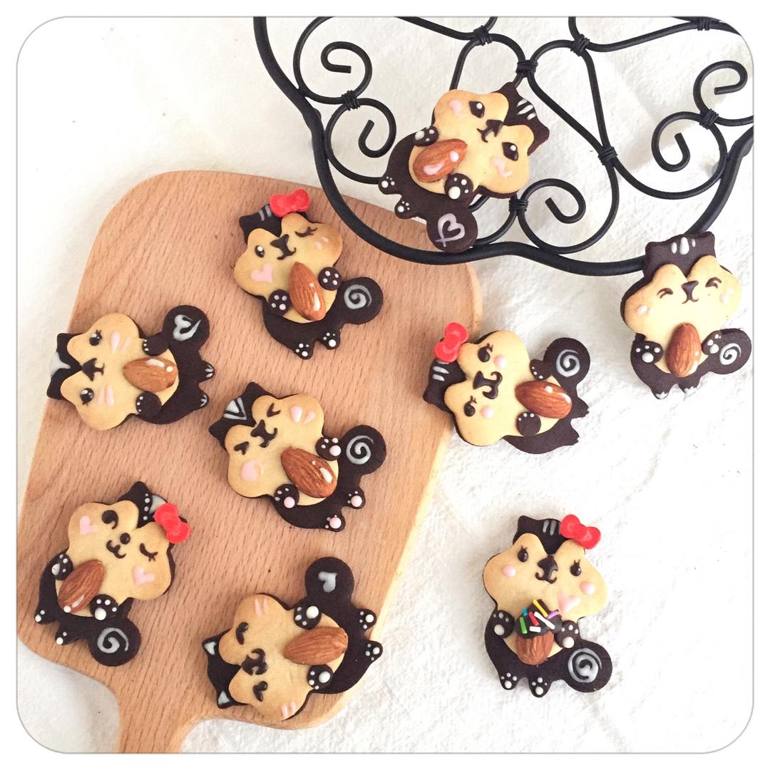 卡通饼干 － 杏仁小松鼠饼干和熊猫饼干