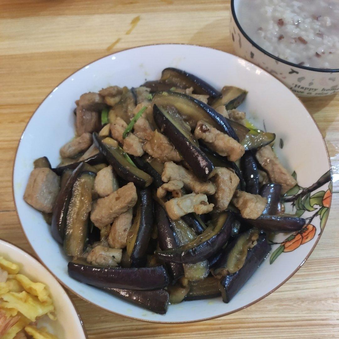 家常菜：茄子炒肉丝（少油保色法）