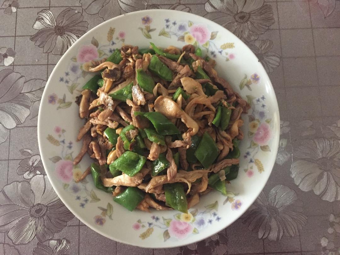 家常平菇炒肉