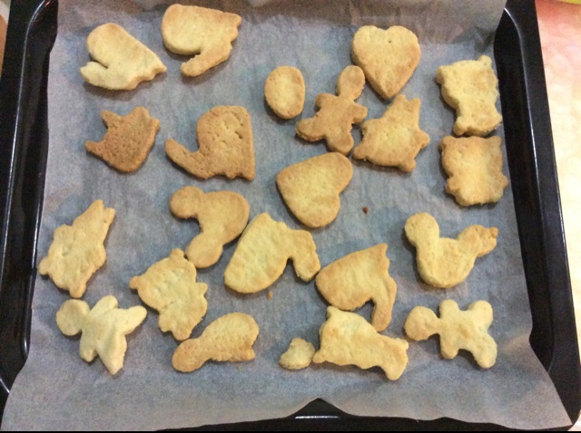 黄油卡通小饼干（小朋友的最爱哦）