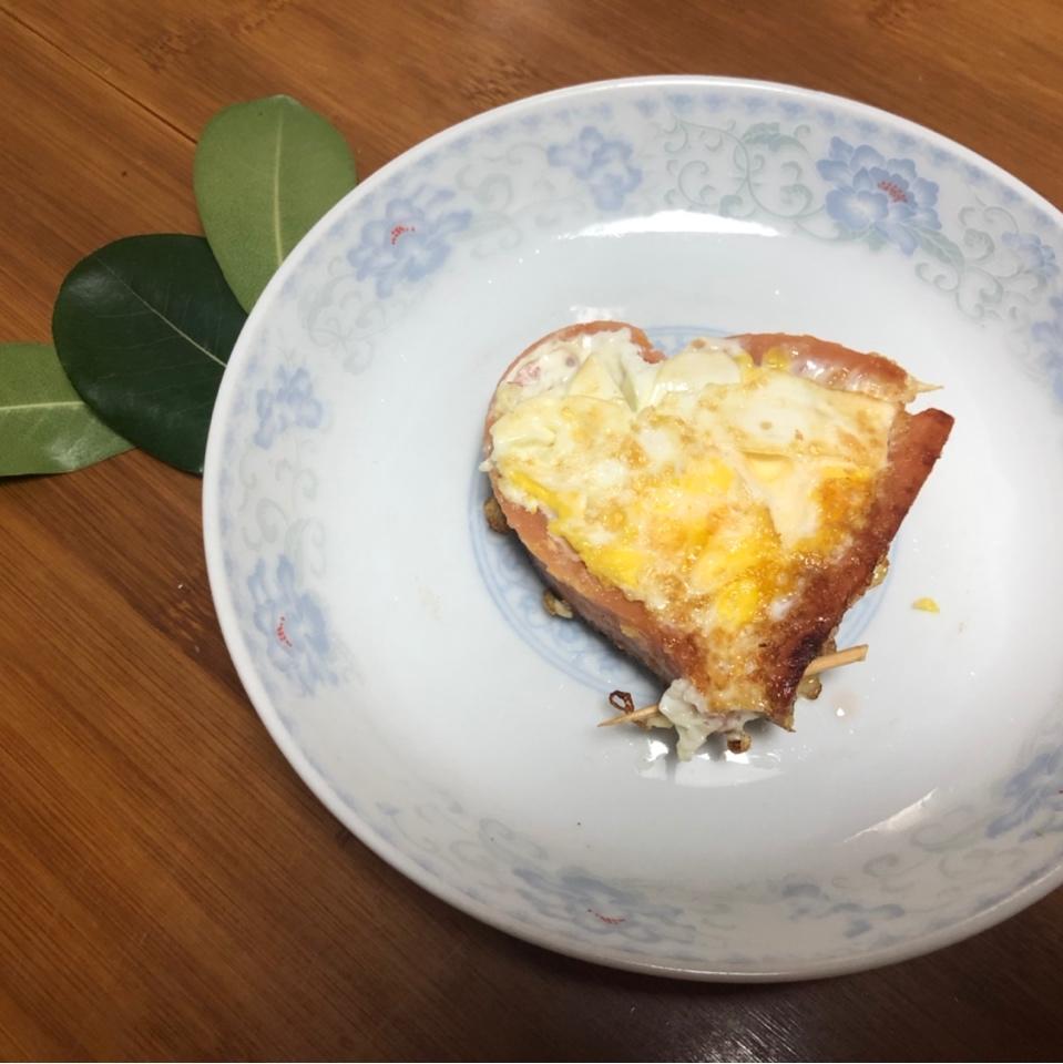 用电饼铛煎心形鸡蛋🥚