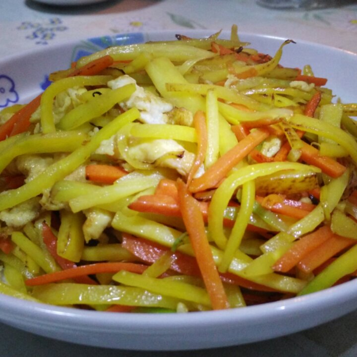 胡萝卜炒鸡蛋