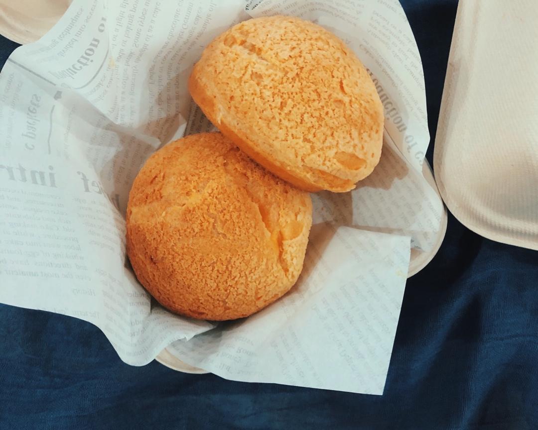 一口就爆浆的卡士达酥皮泡芙