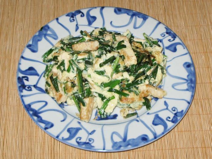韭菜豆腐炒鸡蛋的做法