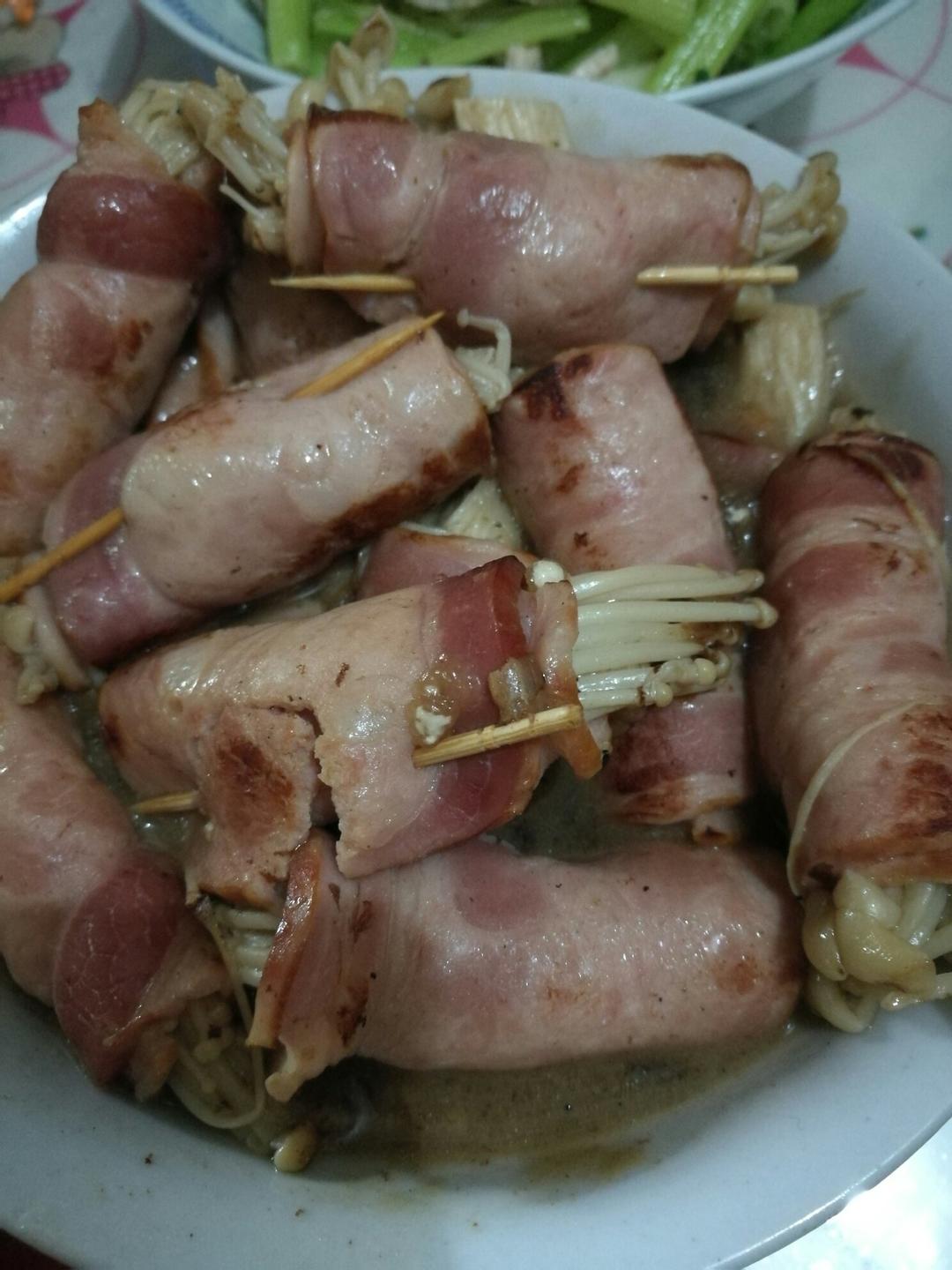 香煎培根金针菇卷