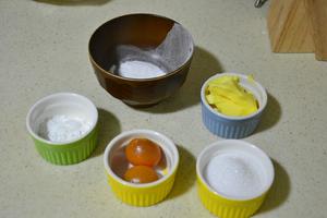奶黄流沙桃山月饼的做法 步骤2