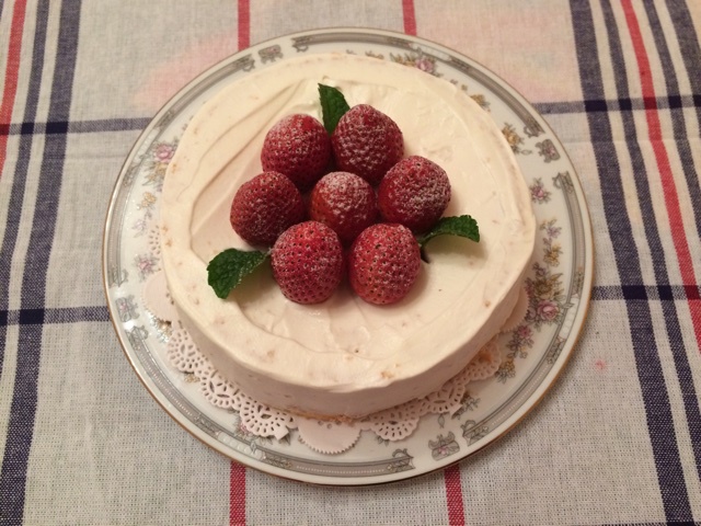 奶油水果装饰蛋糕