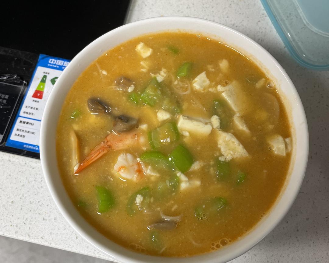 丝瓜豆腐虾仁蘑菇汤的做法