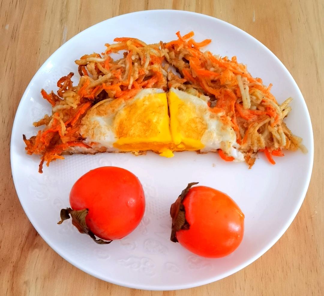 土豆胡萝卜绕丝鸟巢煎鸡蛋饼