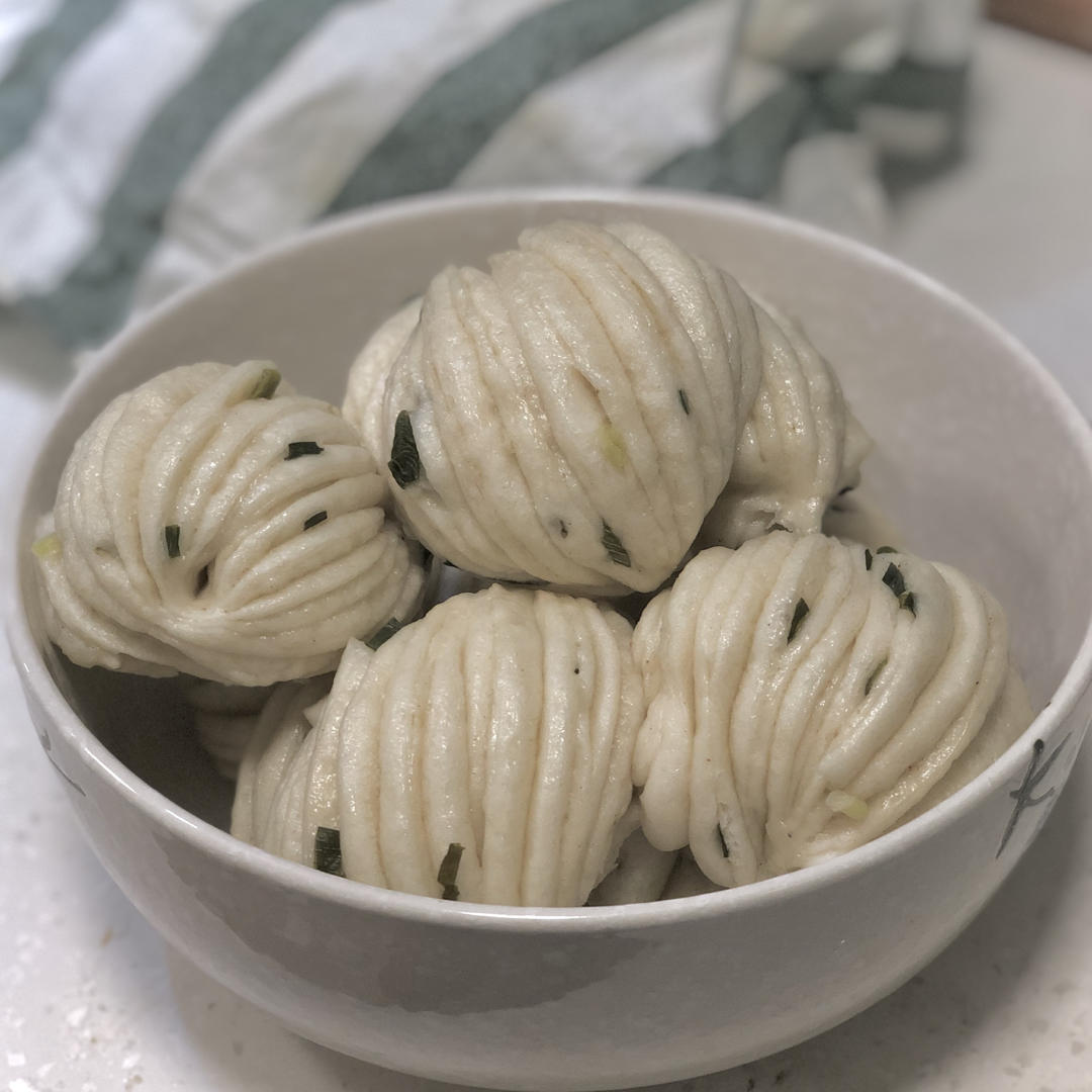 葱油花卷，一根筷子卷出漂亮的造型