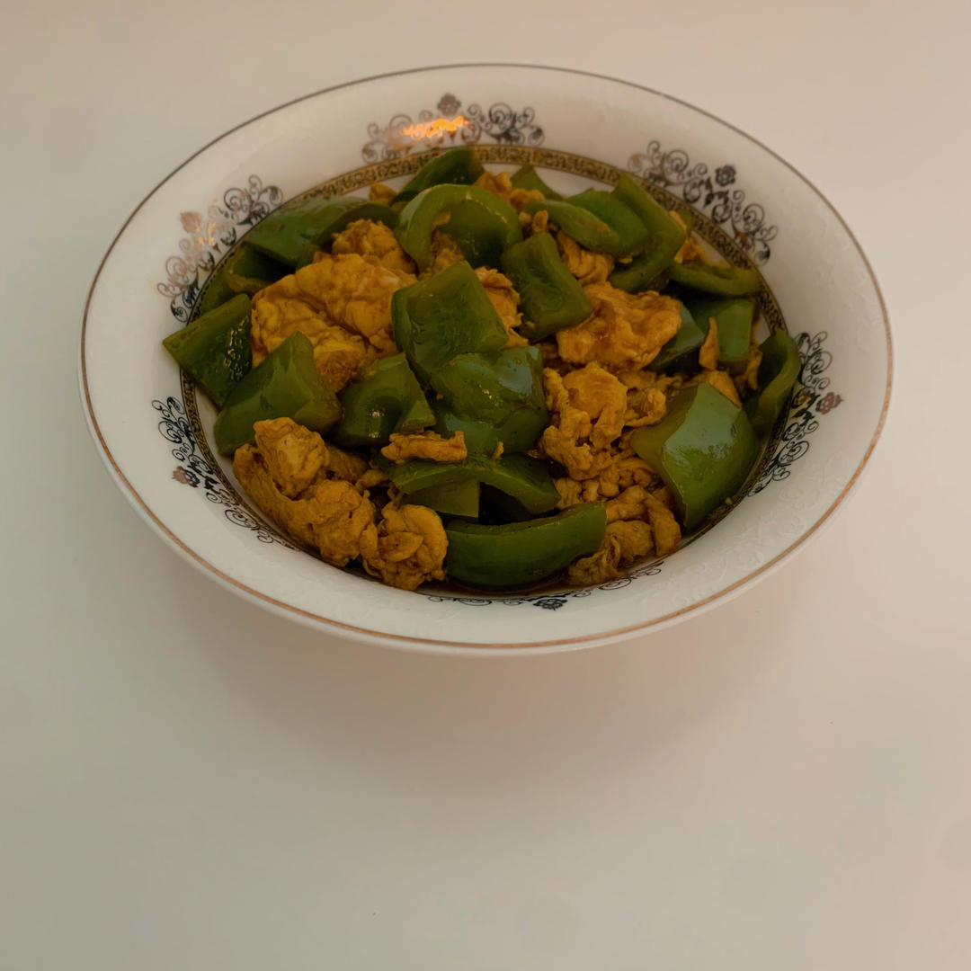 超级下饭的虎皮青椒炒鸡蛋！三碗饭都不够