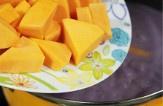 椰汁南瓜紫薯薏米煲的做法 步骤3