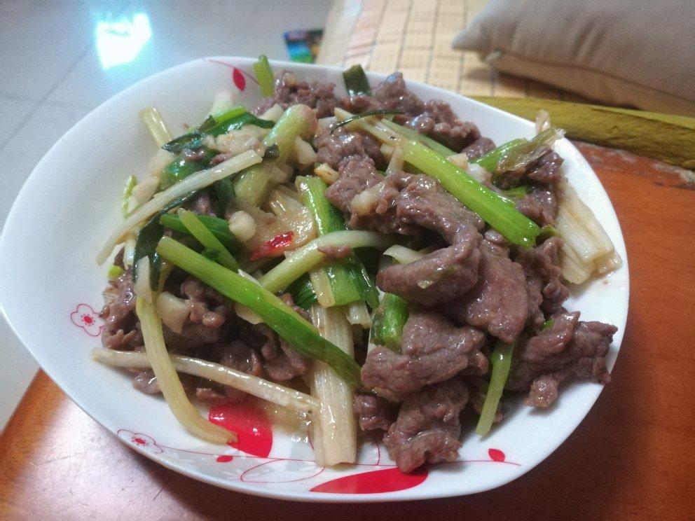 葱爆羊(牛)肉