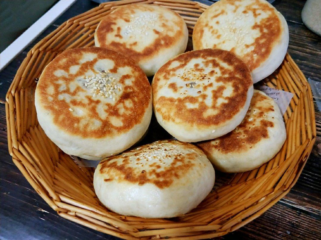热乎乎的黑糖锅盔