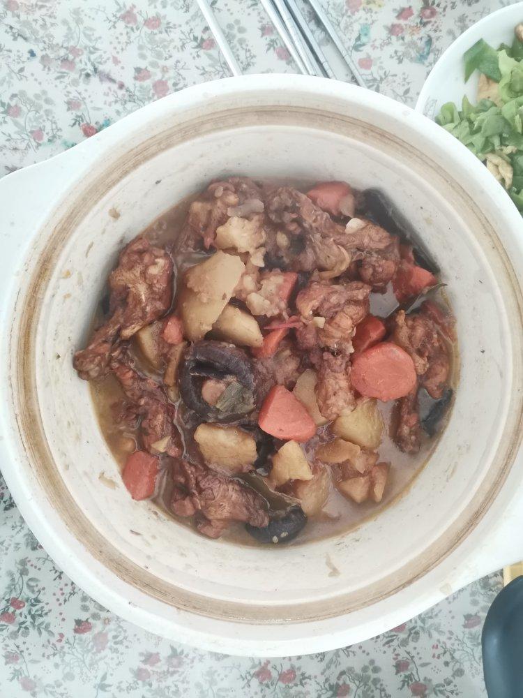 鸡翅根烧土豆好吃到爆