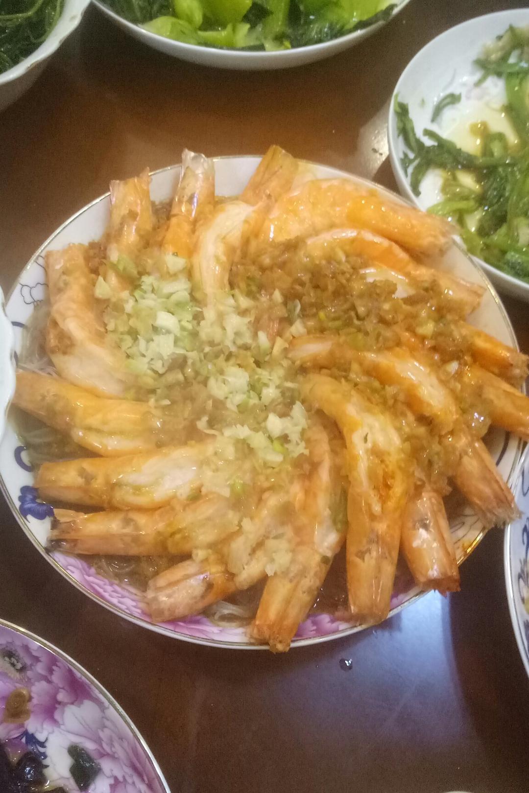 蒜蓉粉丝蒸虾