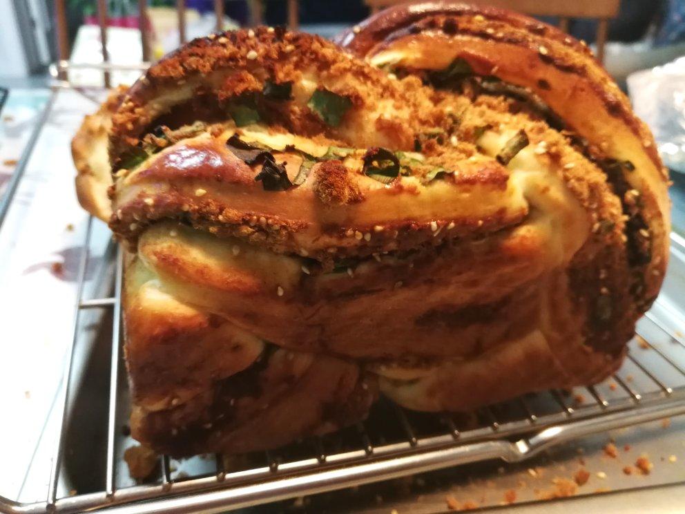 香葱肉松手撕吐司