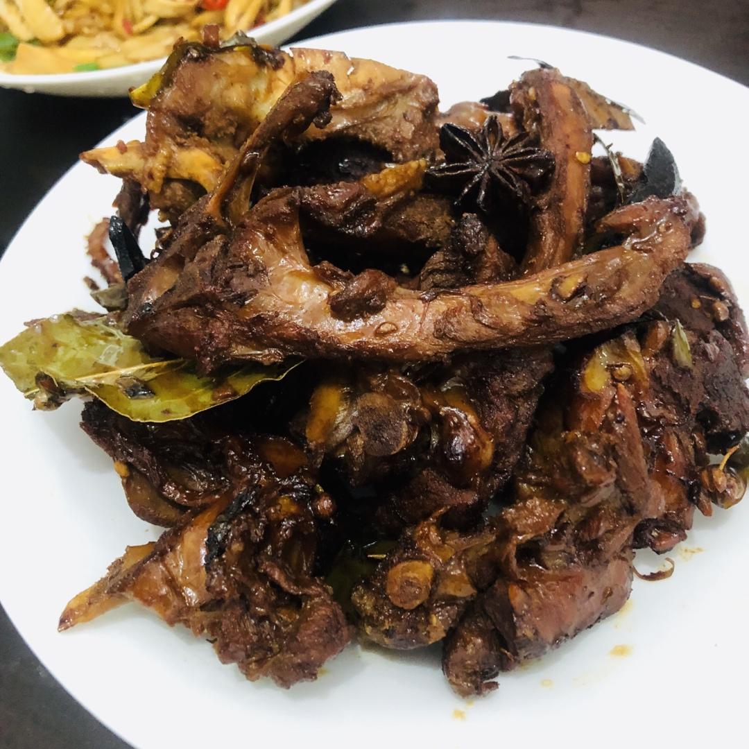 甜辣卤鸭架（周黑鸭）