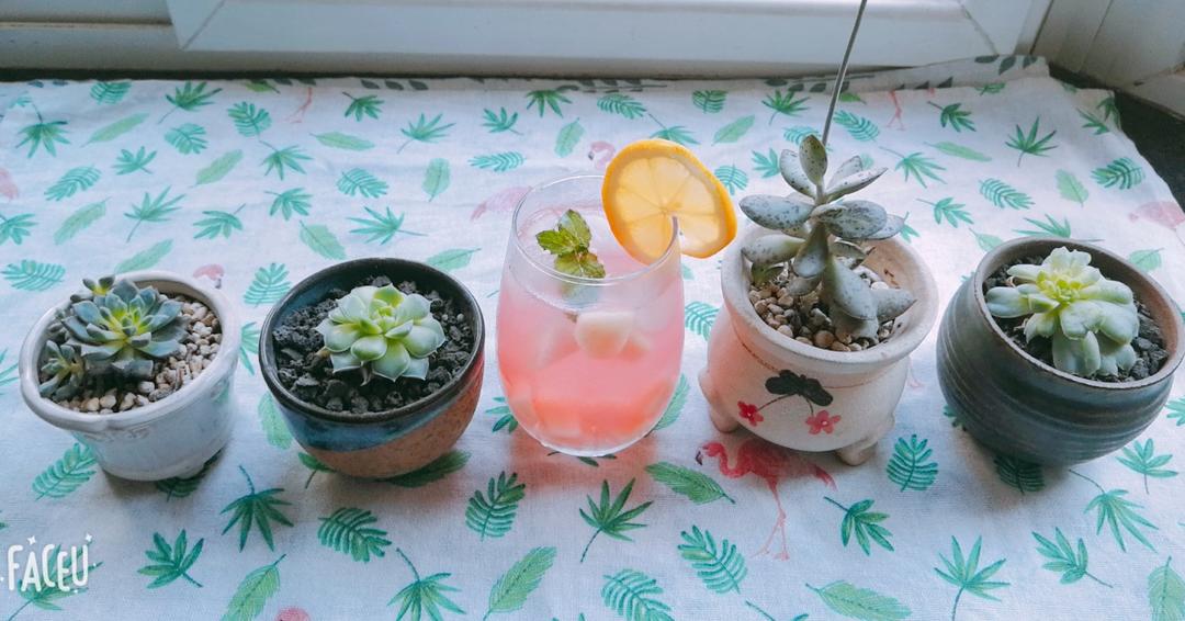 夏日清凉桃子汽水