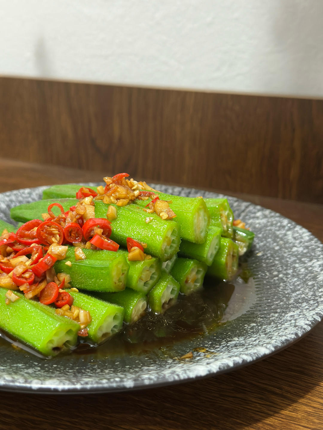 凉拌秋葵的做法