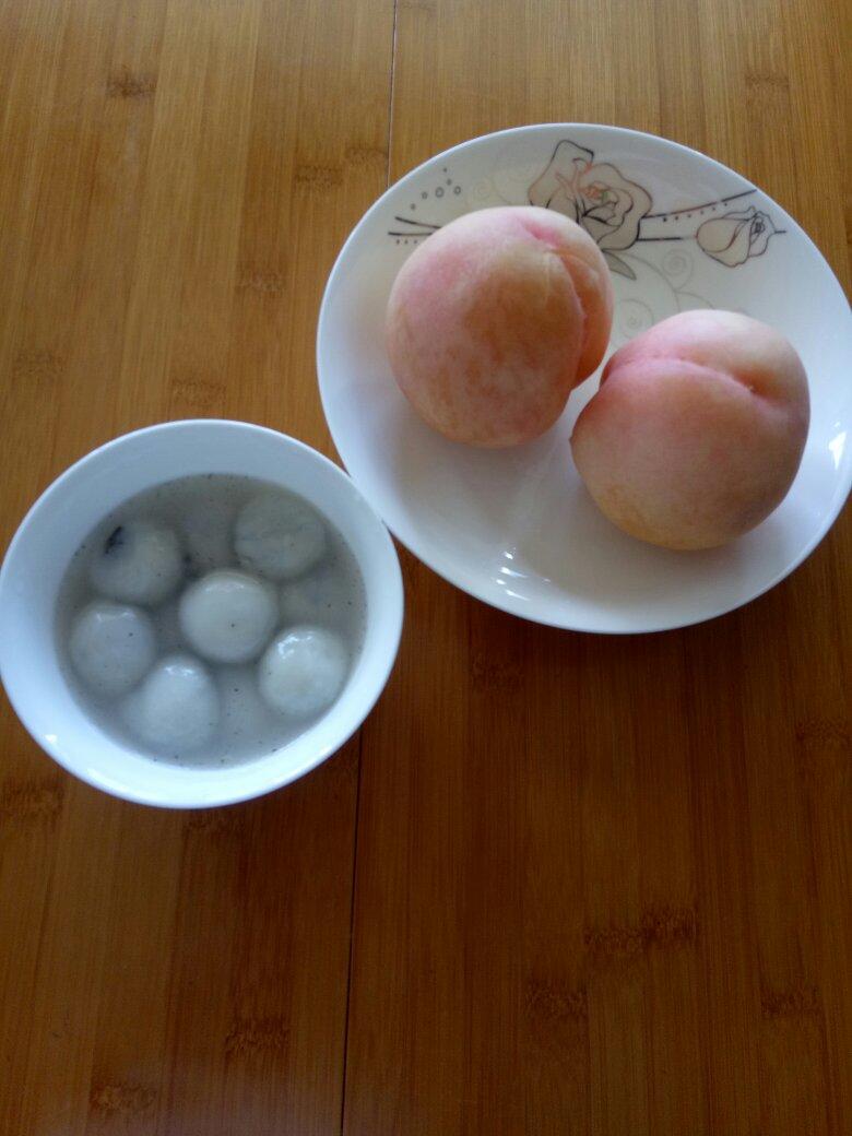 薰衣草1212分享作品 第二届早餐马拉松水蜜桃加汤圆,甜蜜蜜早餐