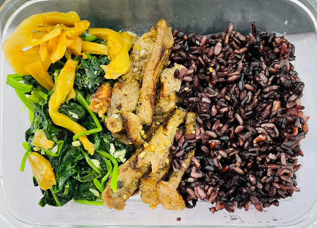 不涩口又嫩的清炒菠菜