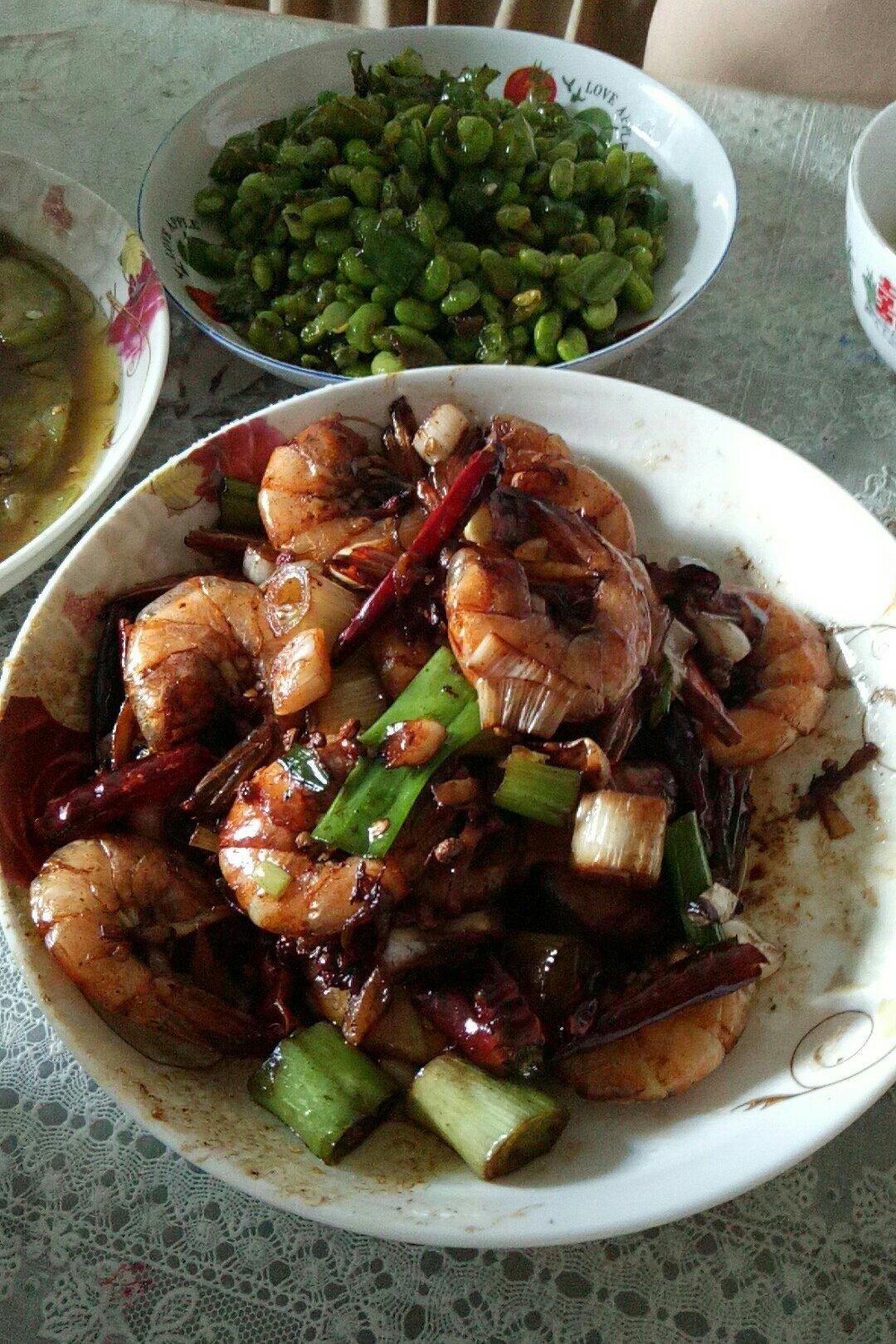 香辣爆虾  （简单又美味）