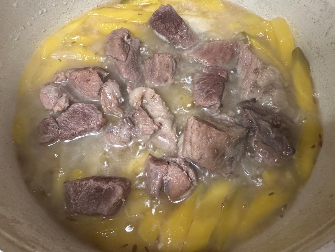 新疆羊排抓饭（出锅后米粒分明的秘密）