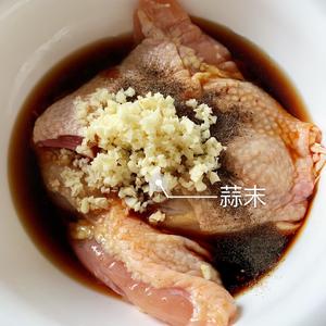 超简单蒜香黑椒鸡腿饭的做法 步骤11