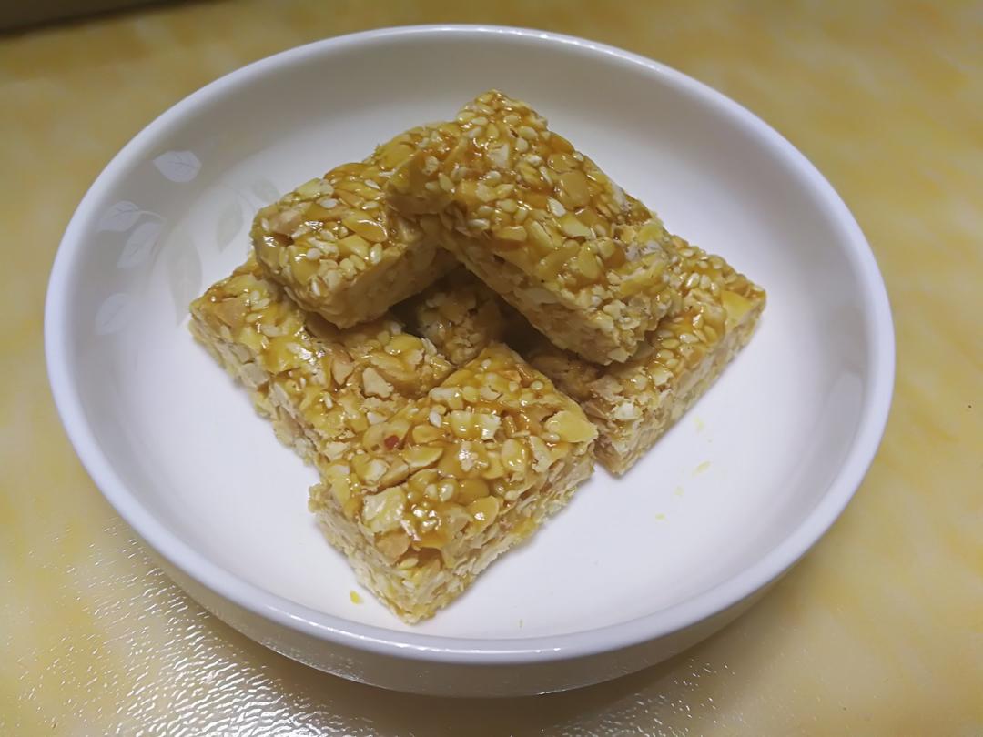 annettejie做的自制花生糖