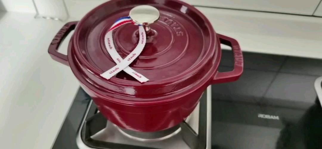 Staub铸铁锅 五香酱牛肉