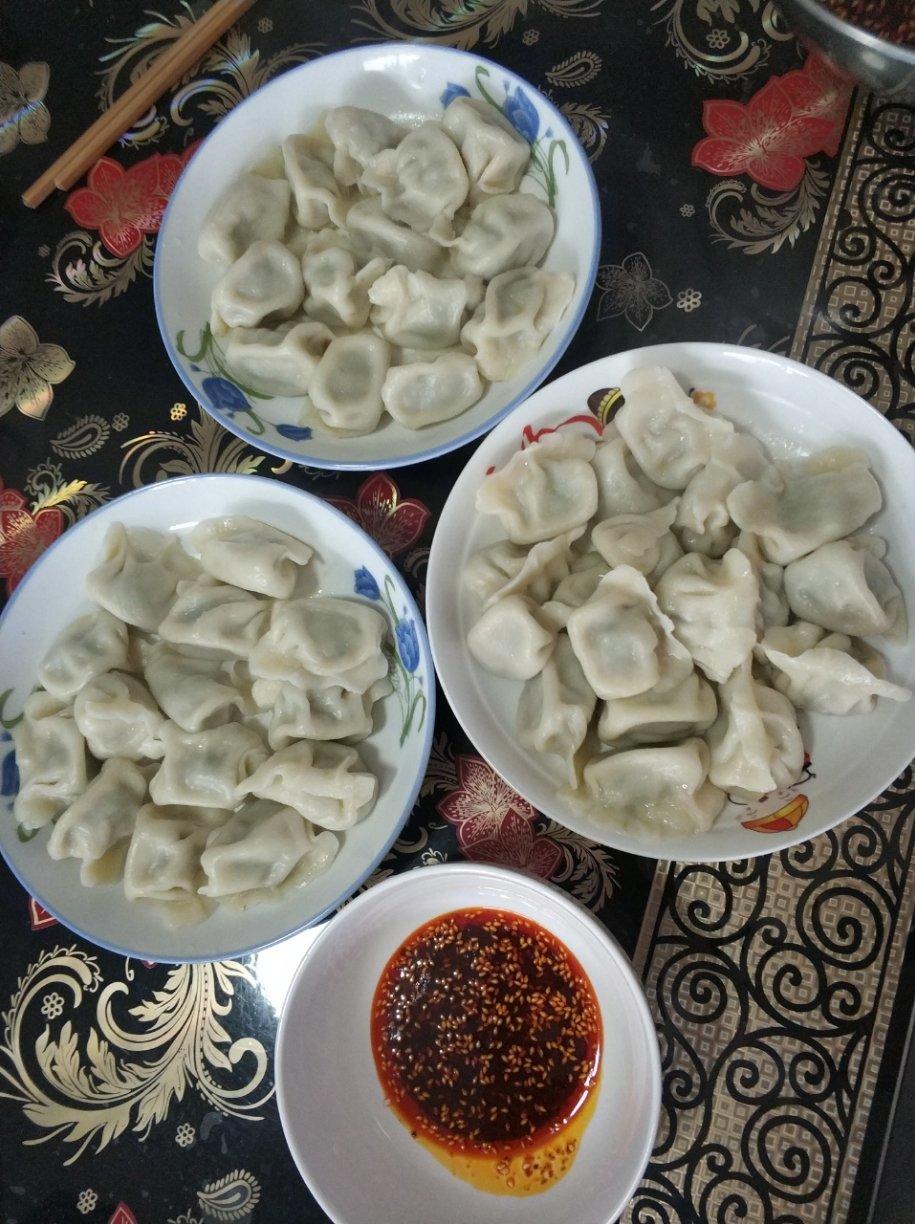 牛肉芹菜饺