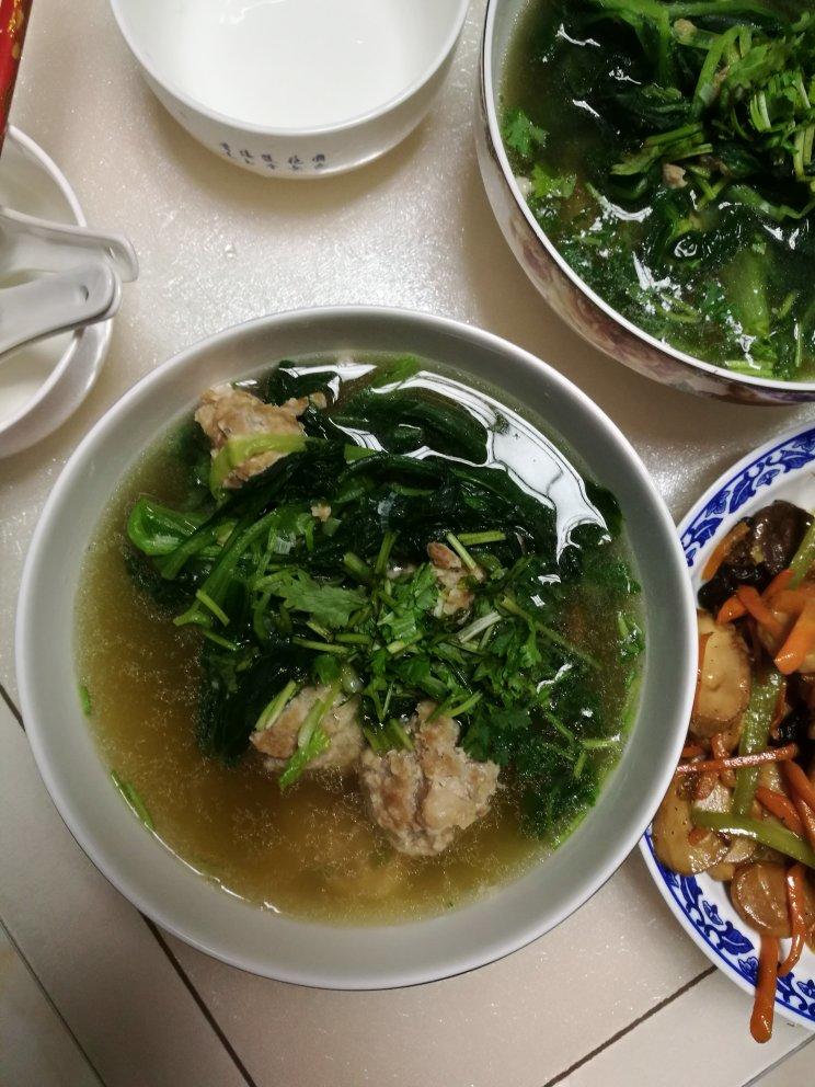 小白菜丸子汤
