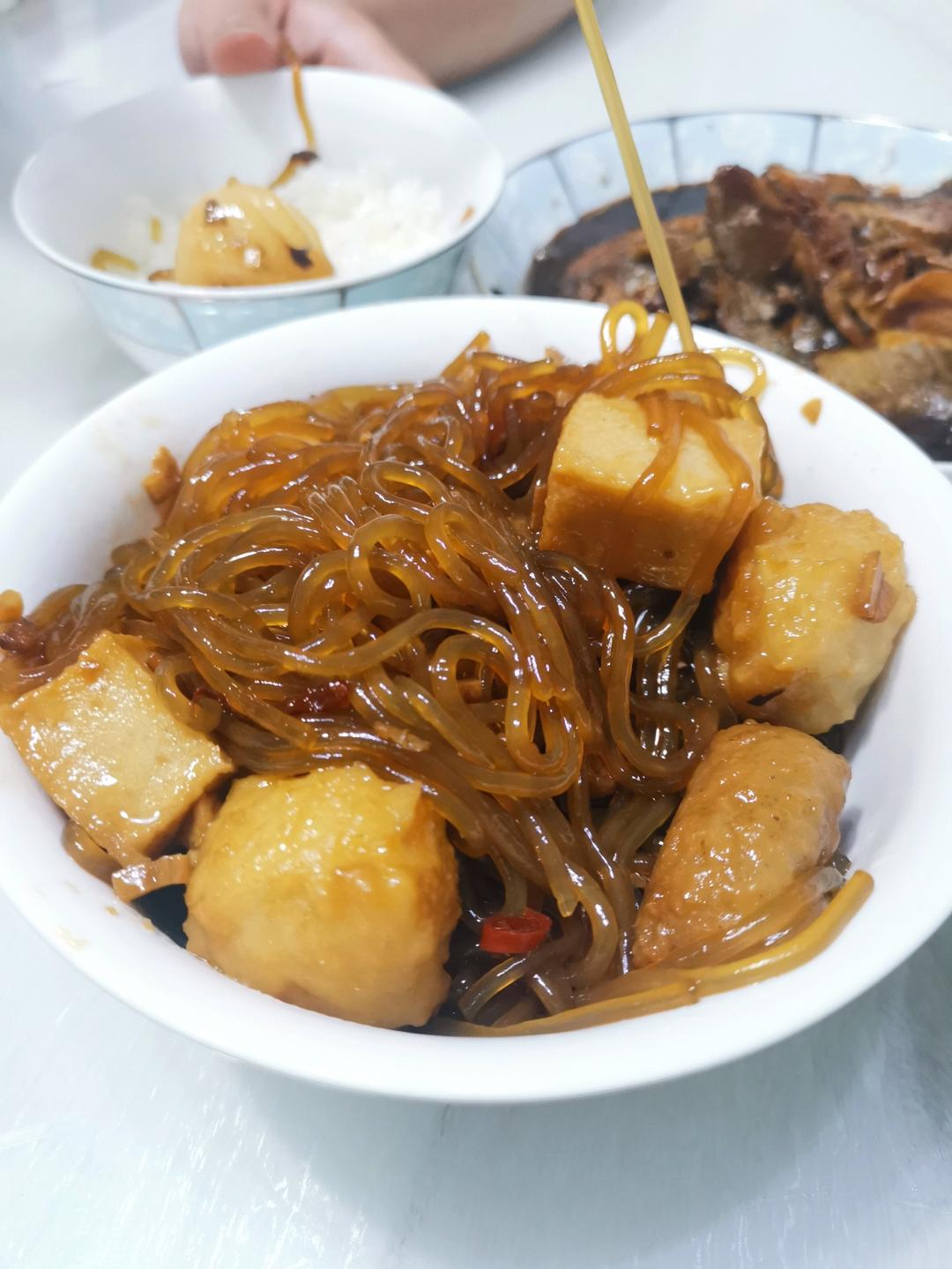 不得不说，这个蒜蓉粉丝煲是粉丝界的天花板
