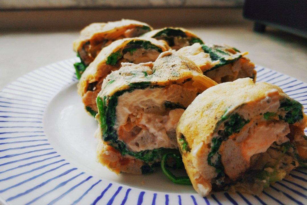 烟熏三文鱼菠菜蛋卷