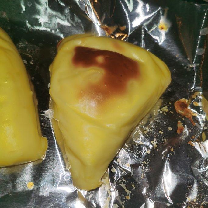黄金烤牛奶