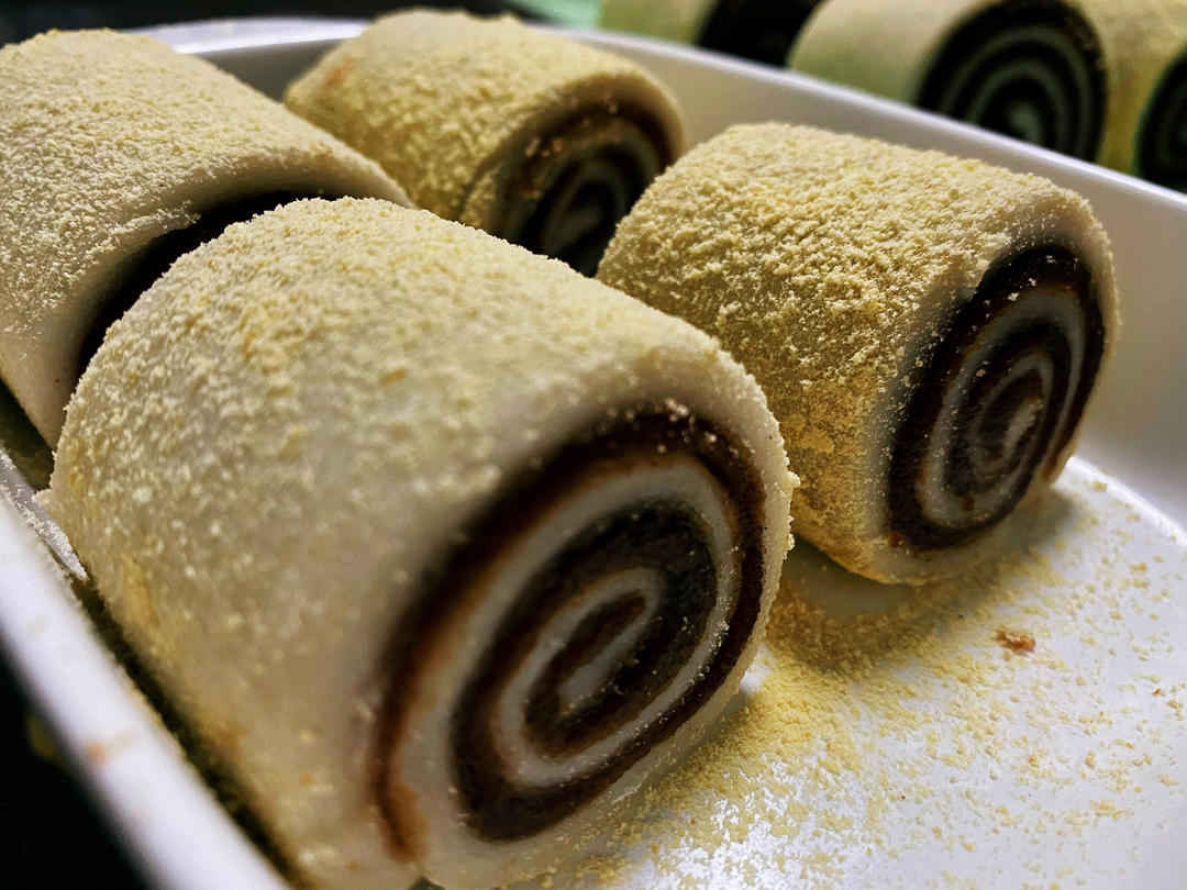 驴打滚 糯米豆沙卷 糯米凉糕 快手小吃 附细节视频详解