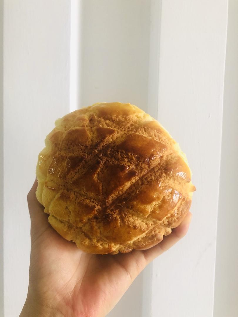 好吃到炸裂的港式菠萝包（附带制作酥皮的小视频）