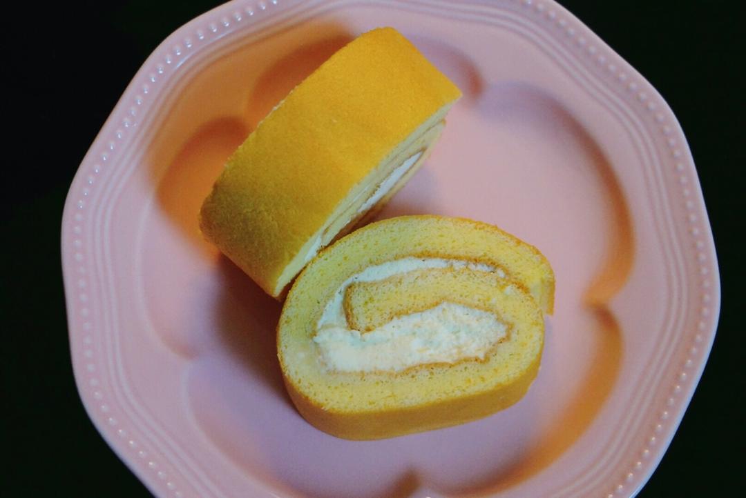 《Tinrry下午茶》教你做基础原味蛋糕卷